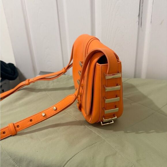 NWT LUANA ITALY SEDGWICK LARGE LEATHER SADDLE BAG orange - Picture 5 of 8